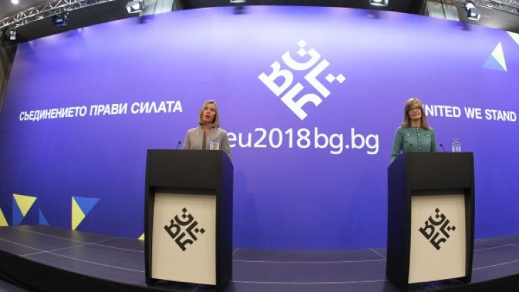 Могерини и Захариева ведно: Балканите без конфликти!