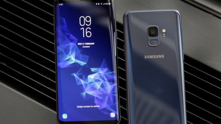 Samsung представи новия S9: По-добра камера, по-висока цена