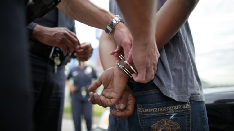 Съдят чужденец за хулиганство, вилнял из хотел на Боровец