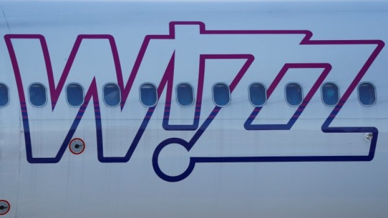 Отмениха полет от Париж до София на Wizz Air