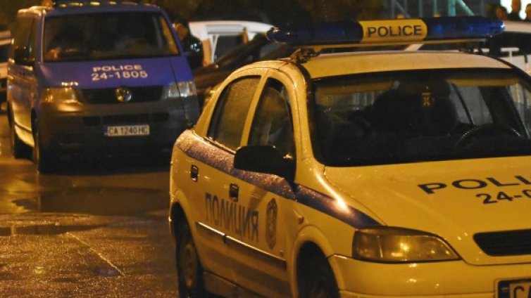 Апаши обраха бензиностанция край Драгичево, едва 80 лв.!