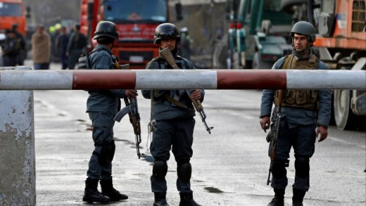 Камикадзе се взриви в Кабул, най-малко 7 жертви