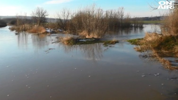Безсънна нощ във Врачанско заради яз. "Рогозен"