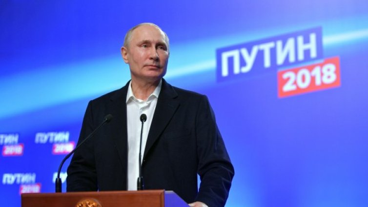 В средата на мандата Путин сменя отбора. Кой ще го смени?