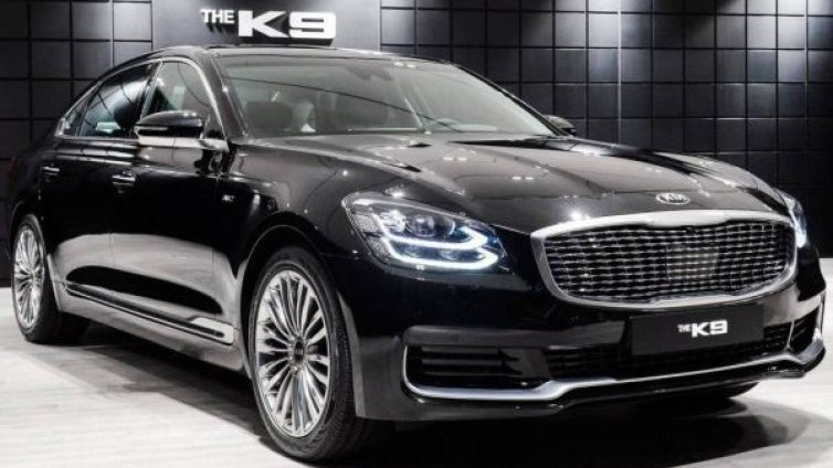 KIA разкри новото си бижу на пътя – Quoris