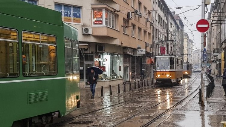 Всичко тече: "Графа" скоро ще е нов, и Гарата пак е на ход