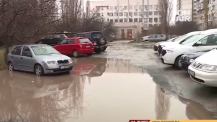 Строеж върху детска площадка &ndash; "Полигона" скочи!