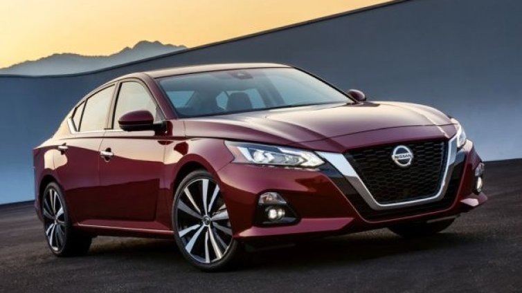 Седан на Nissan получи двигател от Infiniti