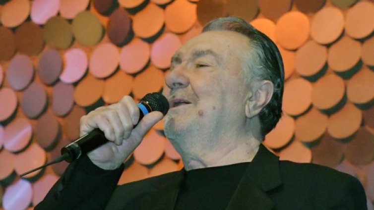 Васил Михайлов в "Завещанието на целомъдрения женкар"