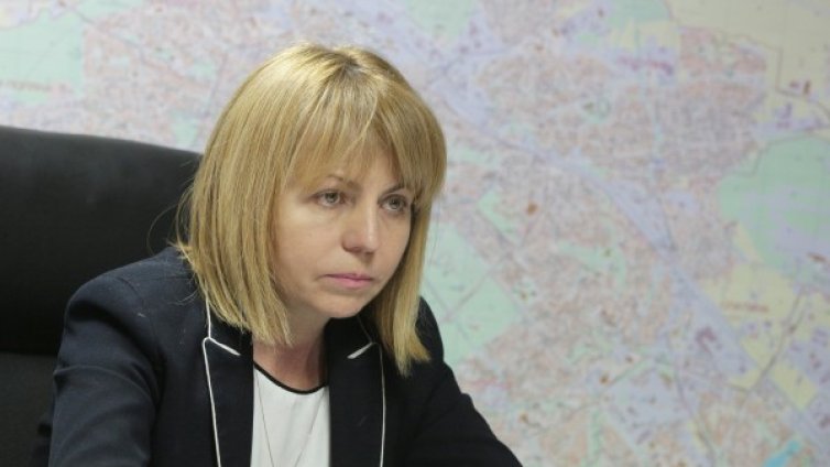 Фандъкова обеща: Едносменен режим за всички училища в София