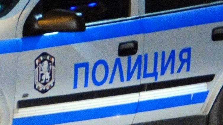 Дрогиран пробва да взломи сградата на Община Търново