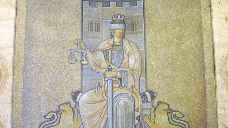 Дело за имот в Банкя: 15 години, 10 месеца и 10 дни! 