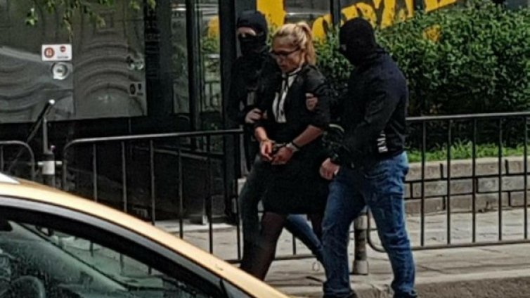 Адвокатът на кметицата: Дали е подкуп, нека видим!