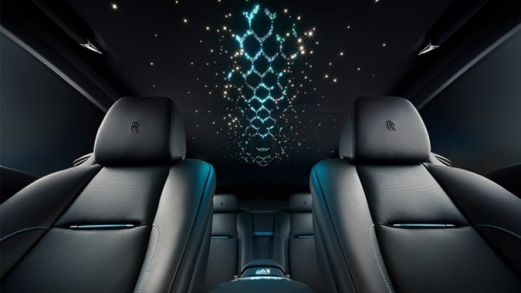 Rolls-Royce разкри тъмната страна на Wraith и Dawn