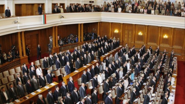 31 милиона лева &ndash; спестените пари в банковите сметки на партиите