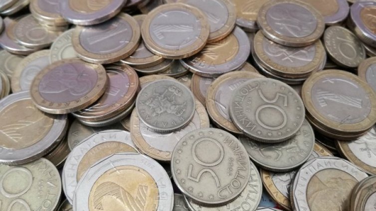 Българинът &ndash; по-скоро доволен от работата, заплатата, шефа...