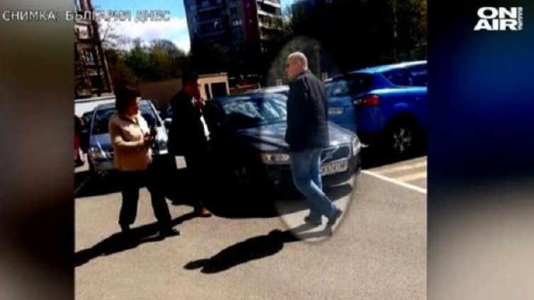 Кметът – сводник в ареста! Още 6-ма са обвинени