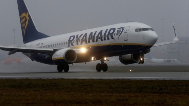 Част от блокираните българи в Рим настанени в хотел