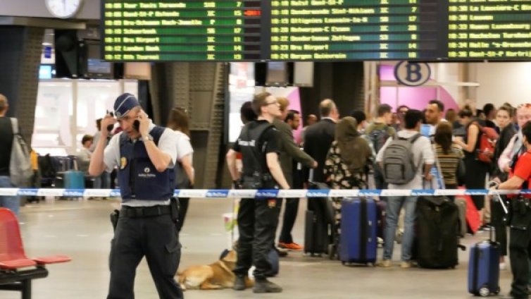 Изстрел вся паника в Южната гара на Брюксел