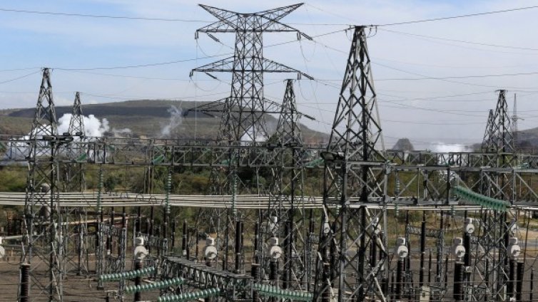 Парламентът пита службите: Какво направихте за ЧЕЗ?