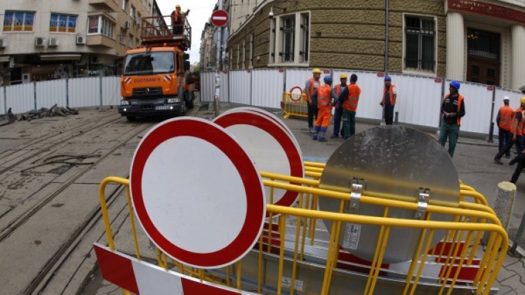 Ударно къртят, чукат, тракат... А дали ще стане по-красива София?