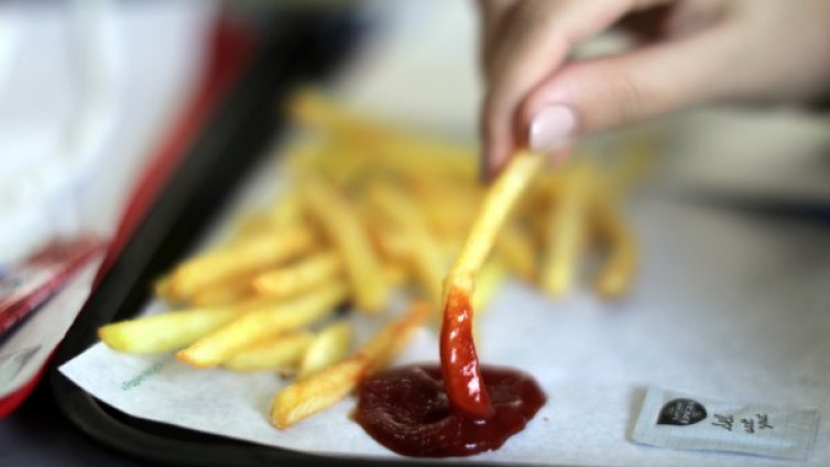 До 5 години &ndash; без трансмазнини в храните