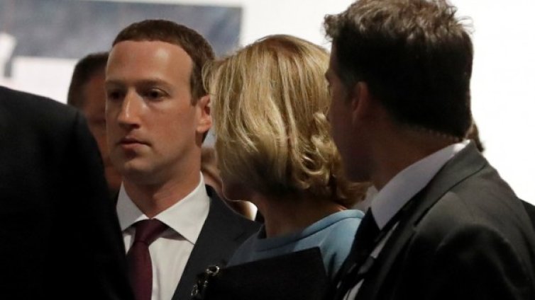 Зукърбърг: Съжалявам за изтичането на данните!