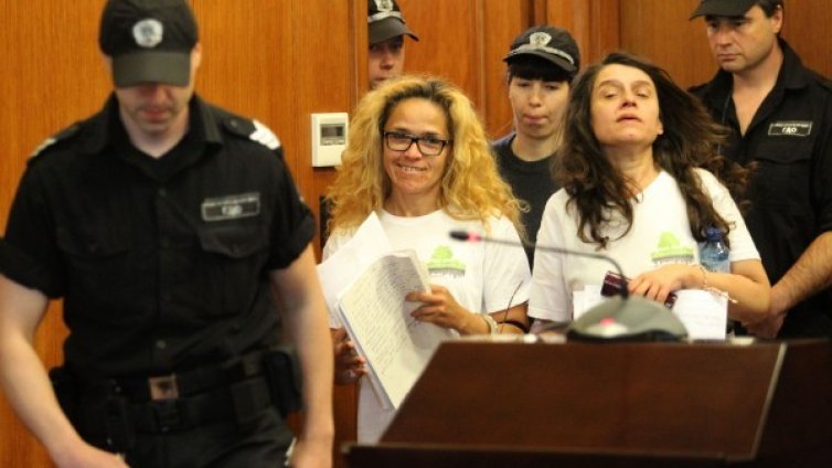 Очаквано: Спецсъдът освободи от длъжност Десислава Иванчева