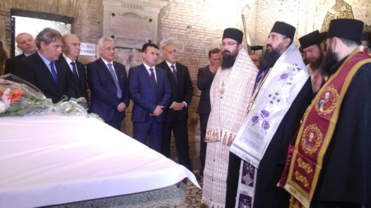 Борисов към Заев в Рим: Да празнуваме, не да се караме!