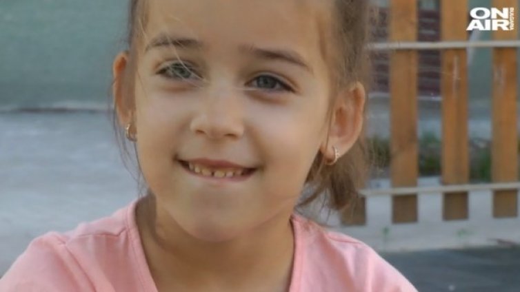 За една детска усмивка! Да помогнем на Кристин!