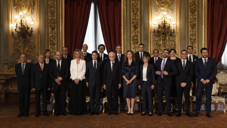 Щедри обещания и кошмар за Европа - кабинет от новаци в Италия