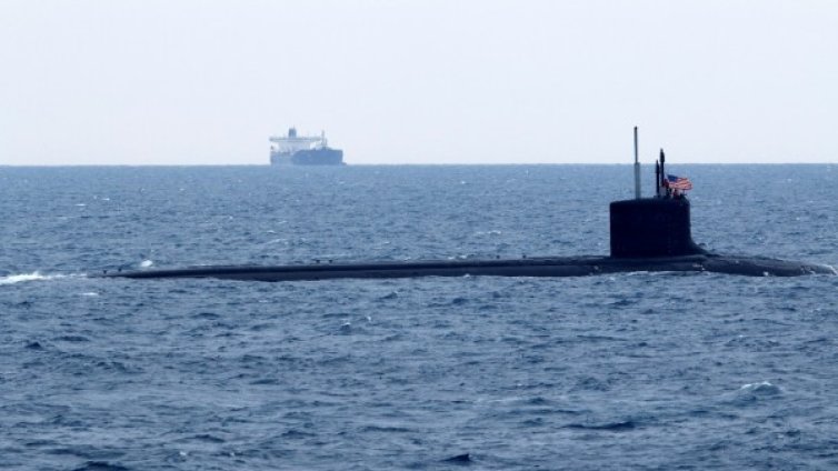 Китайци откраднали планове на САЩ за подводна война