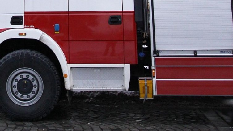 Горя покрив на училище в Шумен