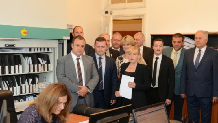 Вотът &ndash; внесен! БСП захапа властта за сектор "Сигурност"