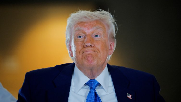 Тръмп обвини бивш директор на ФБР, че е изпратил скрит призив за убийството му в Instagram