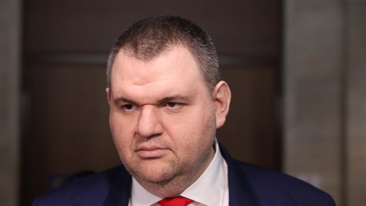 Пеевски за вота на недоверие: Загуба на време