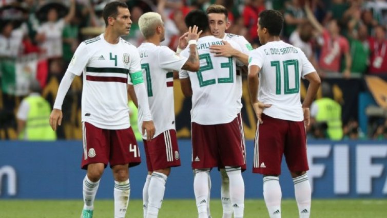 Мексико победи Южна Корея, гледа към 1/8-финалите 