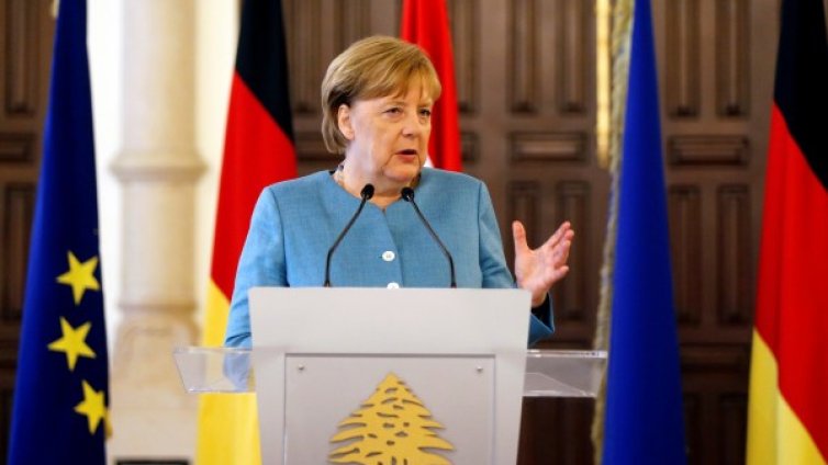 Чековата книжка на Меркел и големия проблем пред ЕС &ndash; мигрантите