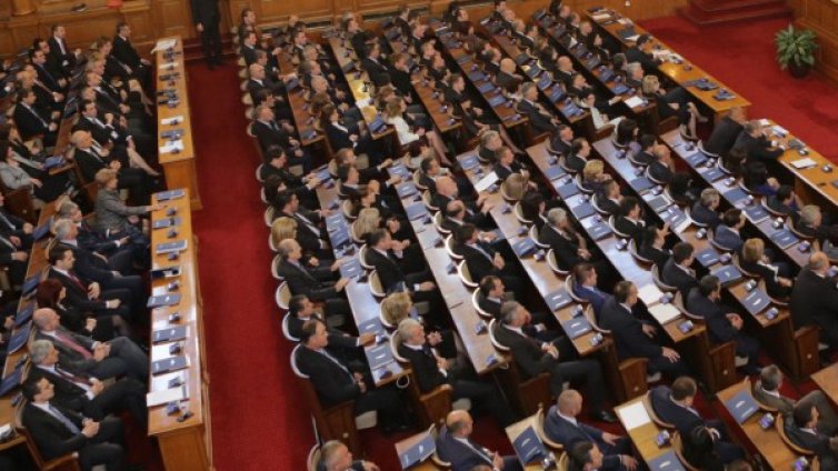 В начална фаза: НС отново ще избира шеф на НЗОК