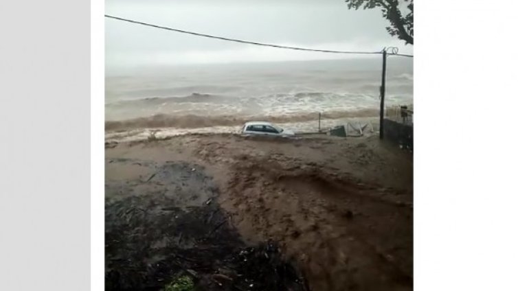 След спешен сигнал: Евакуираха българи от потопа в Гърция