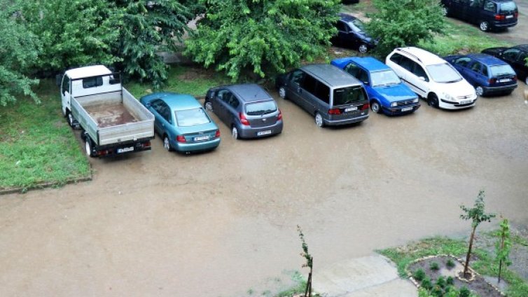 Дъжд: София под наблюдение, Пловдив &ndash; под вода!