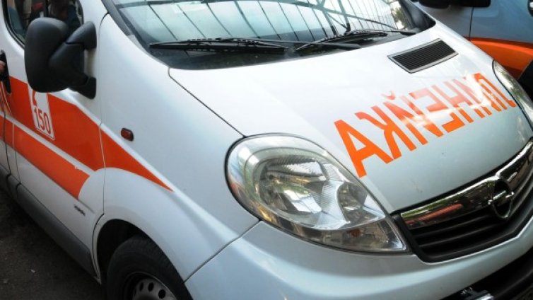 Турски ТИР размаза "Порше" на Тракия, двама са ранени