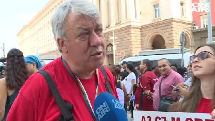 Пред вратите на властта &ndash; протест на малките търговци на горива