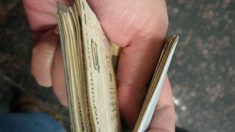 Корупция ли? 42% българи си затварят очите за нея