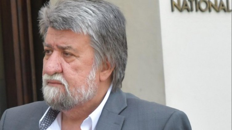 Вежди Рашидов се похвали: Помага на болно момиче