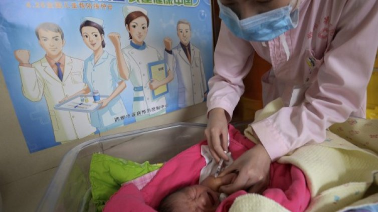 Скандал: Спряха китайски ваксини извън стандарта