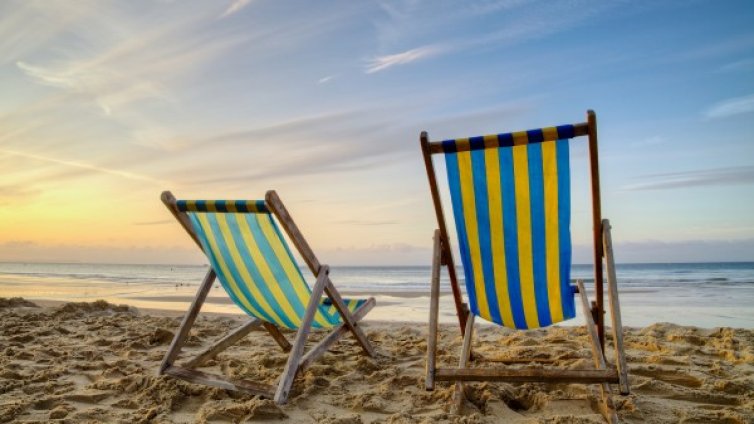 Жега в Европа, дъжд у нас... Ще има ли лято и кога ще е?