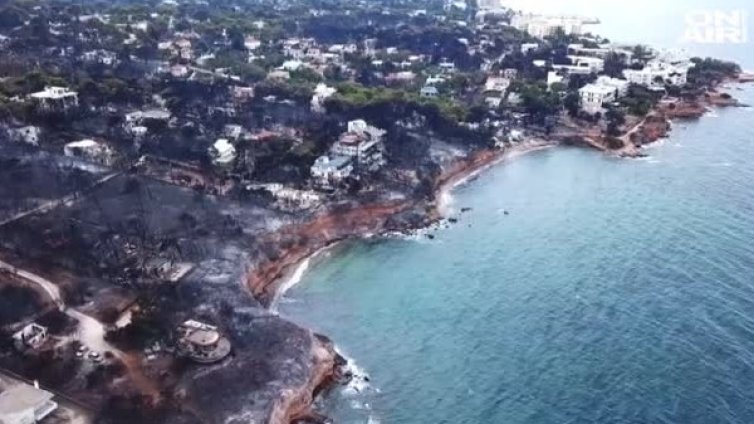 След пожарите: Порои и градушки засипаха Атина