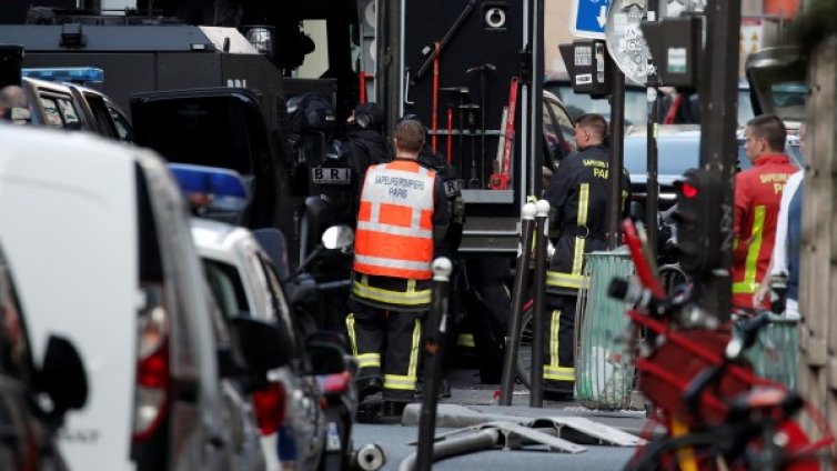 Хаос и блокирани влакове заради пожар в Париж