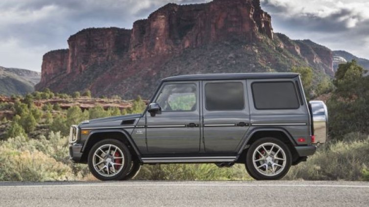 Mercedes-AMG G65 &ndash; опасно бърз... на заден ход